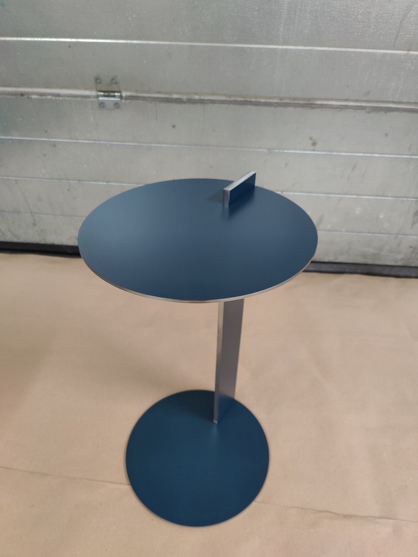 Latch side table