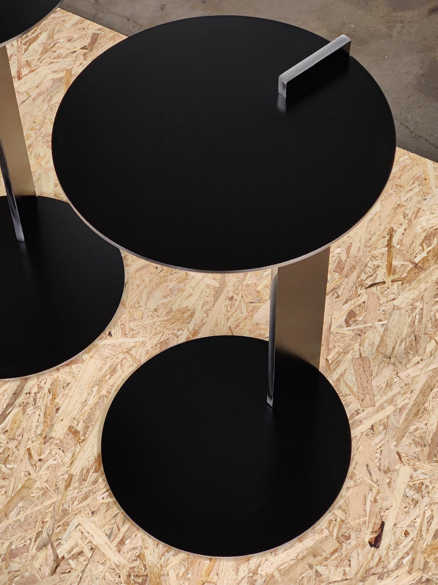 Latch side table
