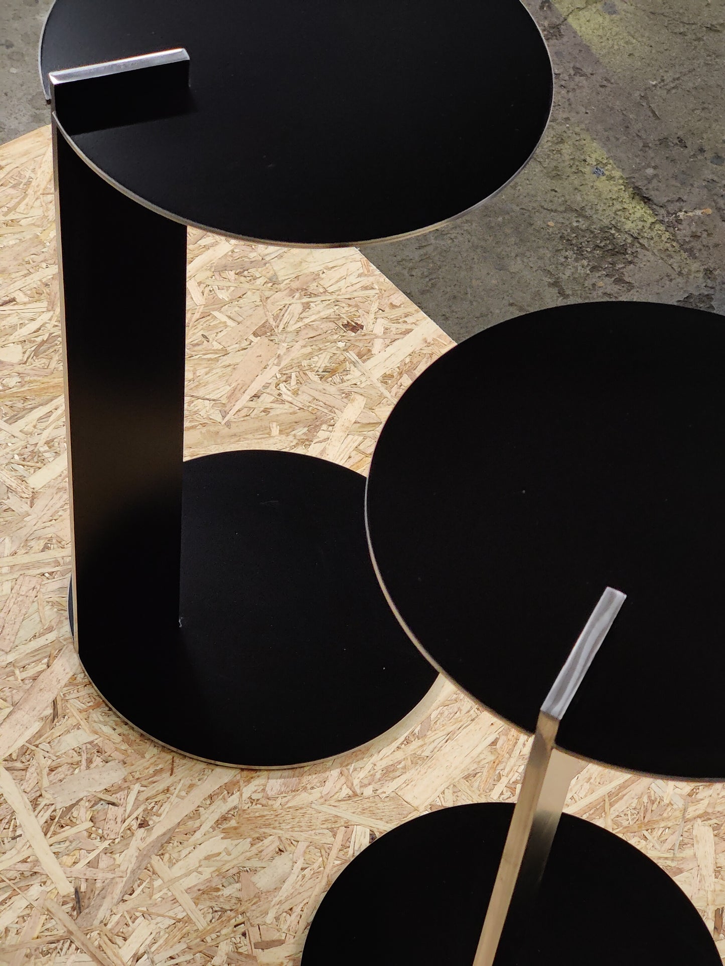 Latch side table